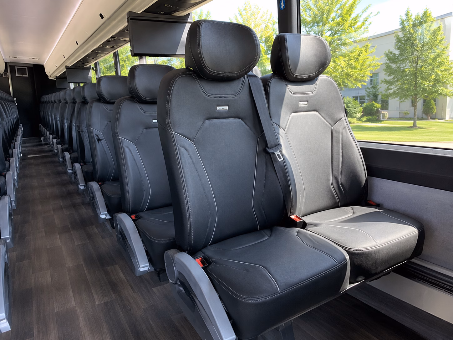 memphis charter bus services